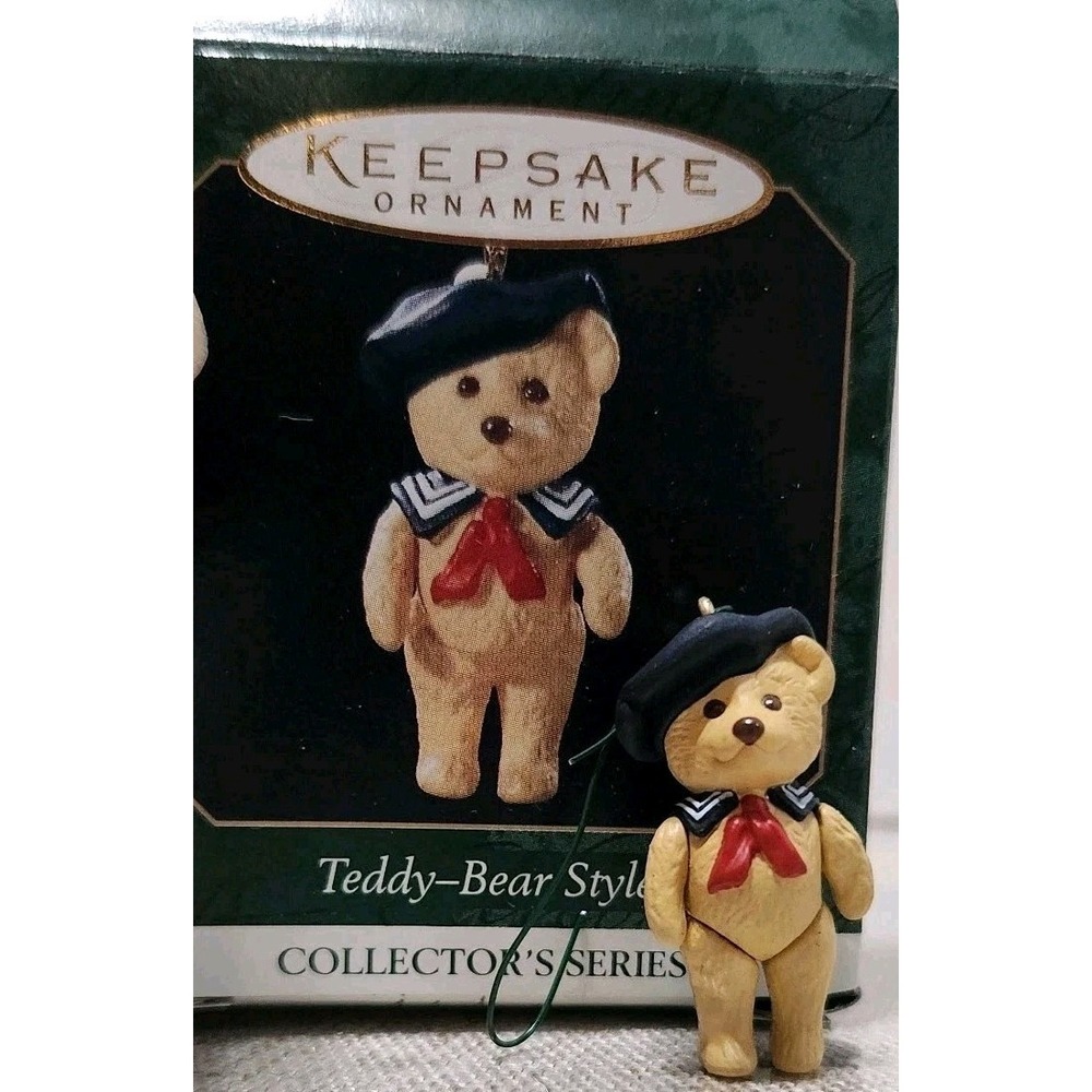 1999 Hallmark Teddy-Bear Style 3 Miniature Keepsake Ornament QXM4499 Box